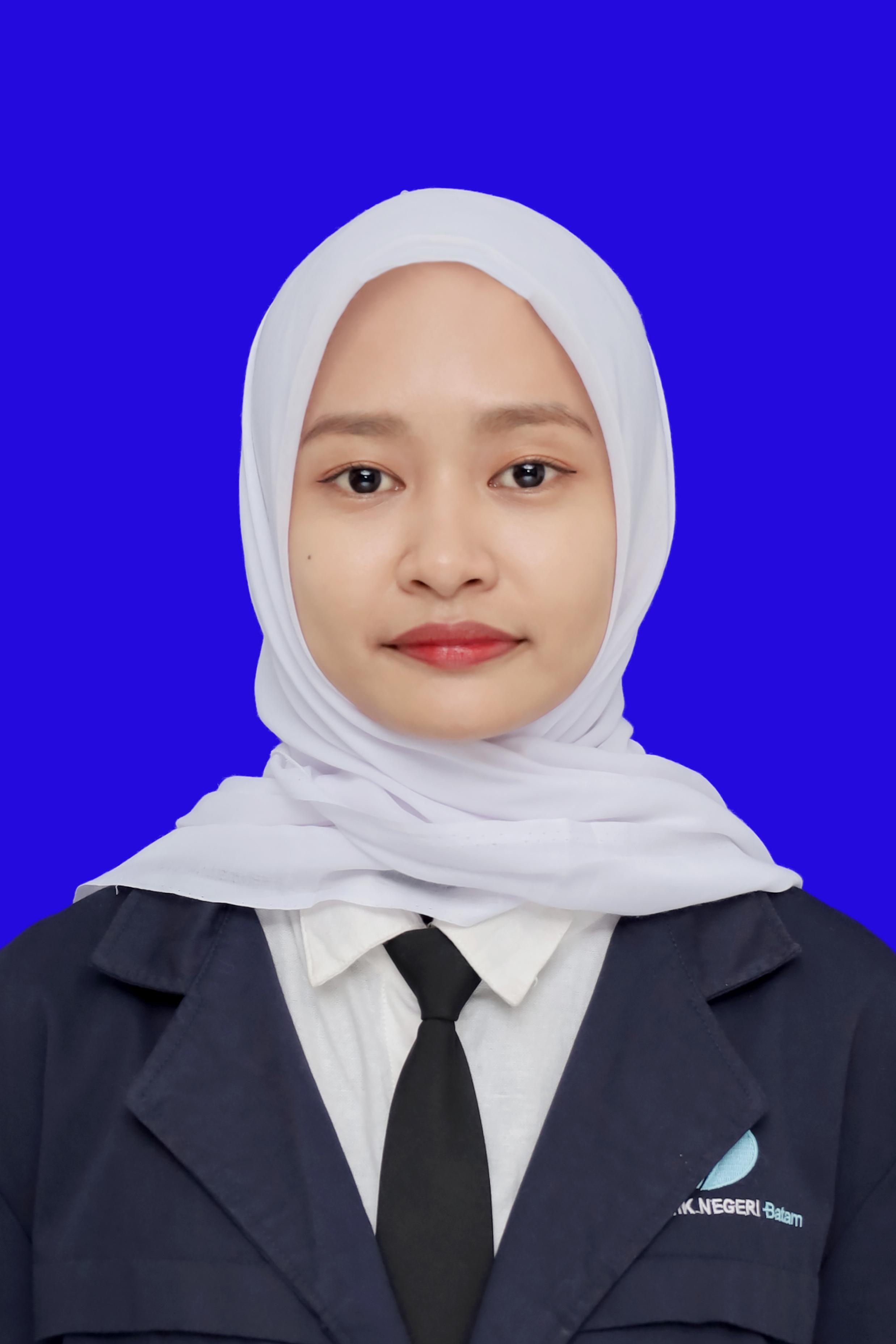 Foto Latifa Putri